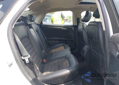 2017 Ford Fusion Hybrid Se z USA, uszkodzony, nr VIN 3FA6P0LU0HR217389